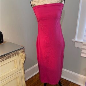 NWOT Chic Strapless Pink Dress